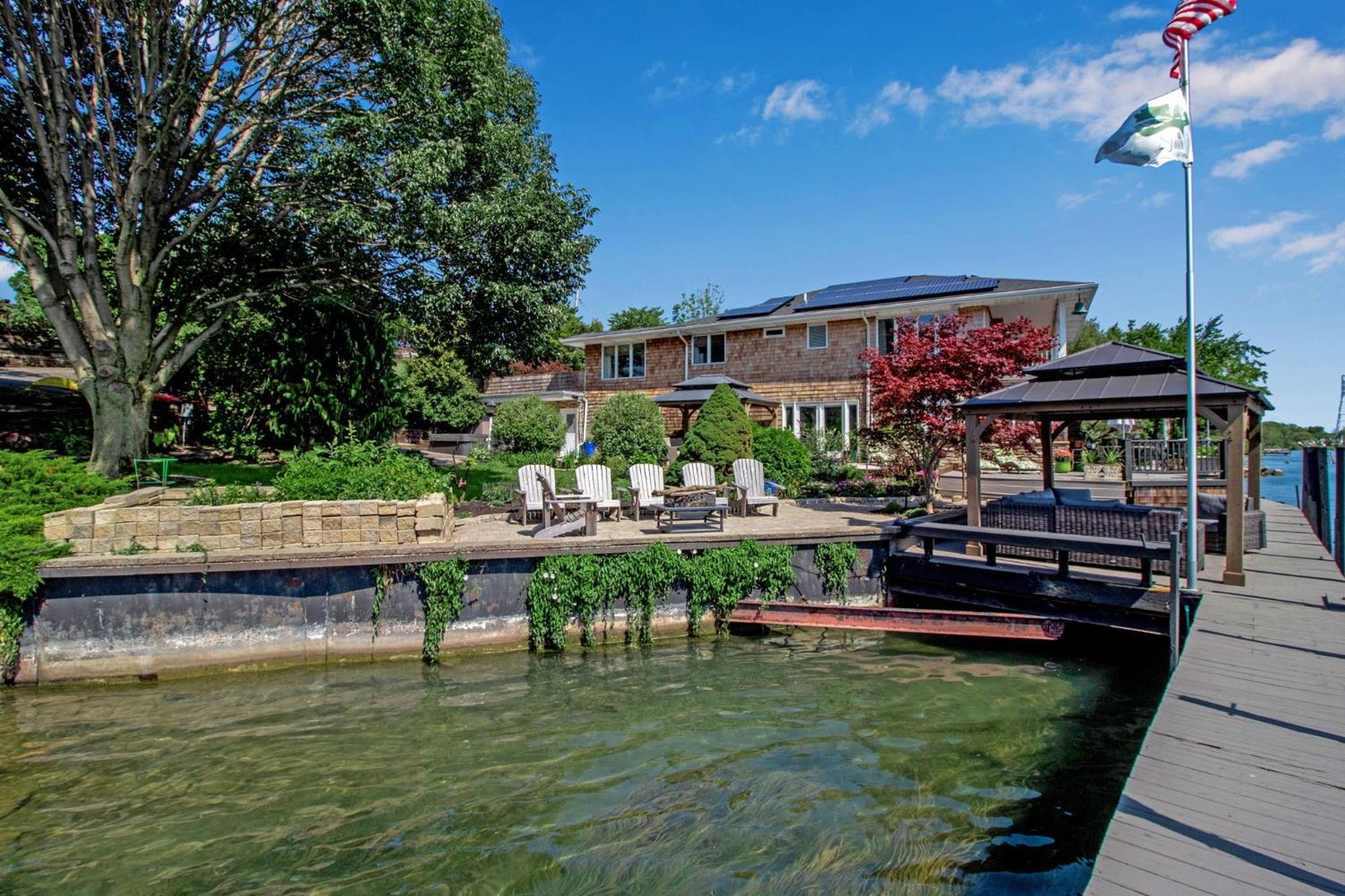 South Bridge Bed And Breakfast Grand Island Extérieur photo