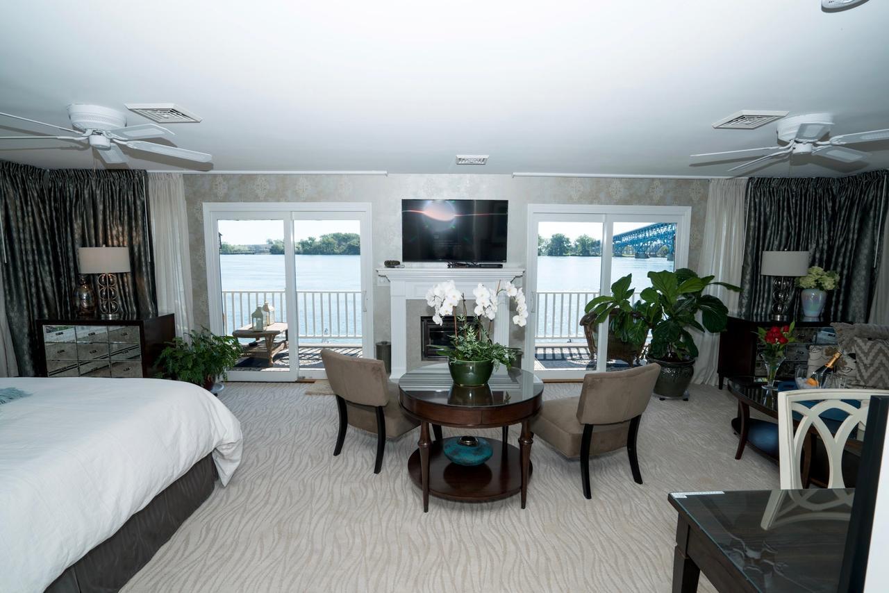 South Bridge Bed And Breakfast Grand Island Extérieur photo